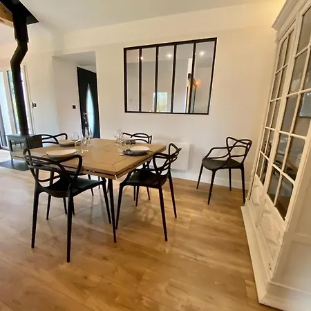 Prázdninový dům La Maison Laborey, Gite 4 Etoiles Avec Piscine Dijon