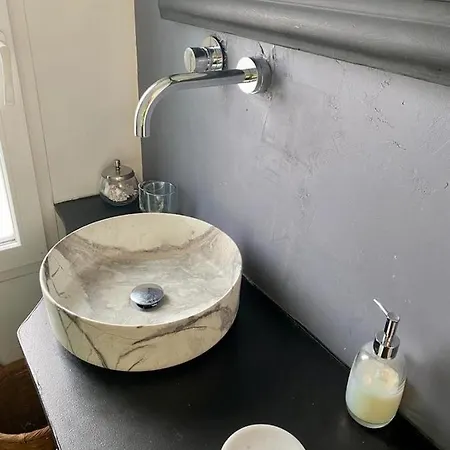 別荘 Proche Centre Ville, 4 Etoiles Avec Piscine ディジョン