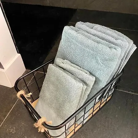 Proche Centre Ville, 4 Etoiles Avec Piscine *